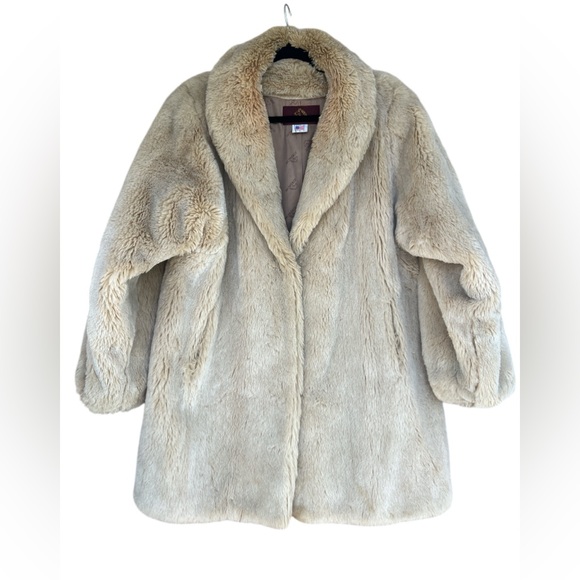 Jordache Jackets & Blazers - Vintage Jordache Teddy Faux Fur Coat Sz L/XL